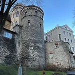 Captain's Castle Reval