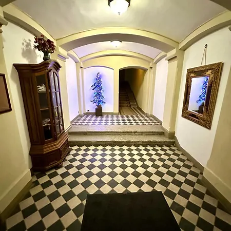 Captain's Castle Apartament