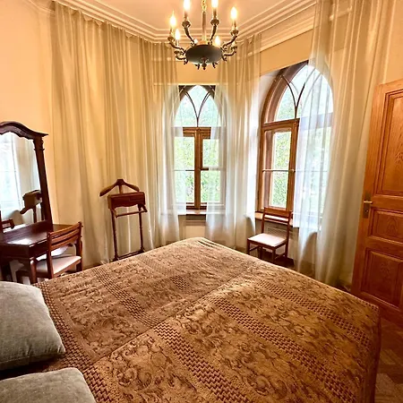 Captain's Castle Apartment *