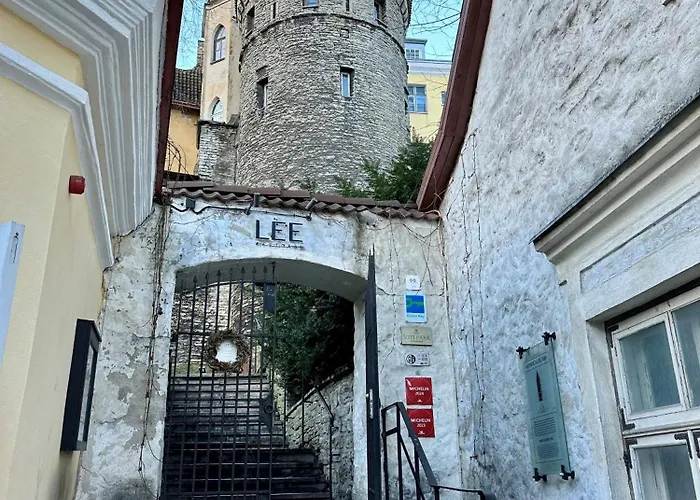 Captain's Castle * Таллин