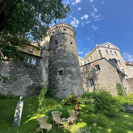 Captain's Castle Таллин